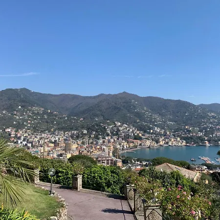 Apartment La Casa Nel Castello By Holiday World