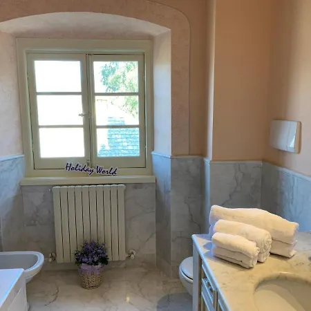 La Casa Nel Castello By Holiday World Apartment *