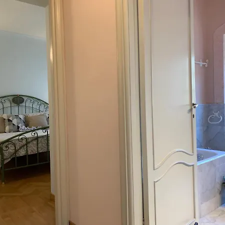 Apartment La Casa Nel Castello By Holiday World